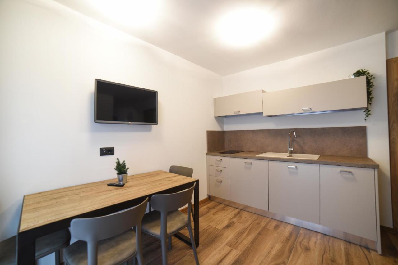 Residence & Wellness 3Mila เปอิโอโฟนติ ภายนอก รูปภาพ