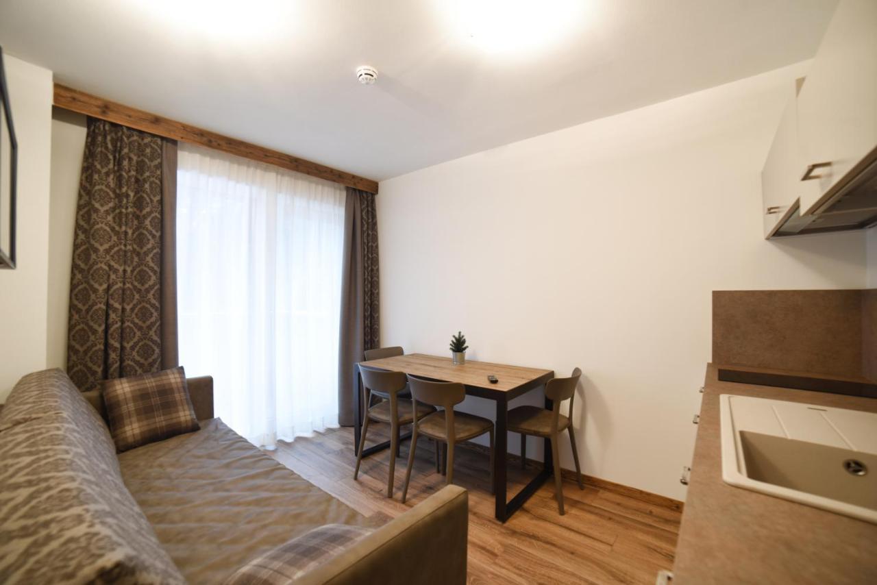 Residence & Wellness 3Mila เปอิโอโฟนติ ภายนอก รูปภาพ